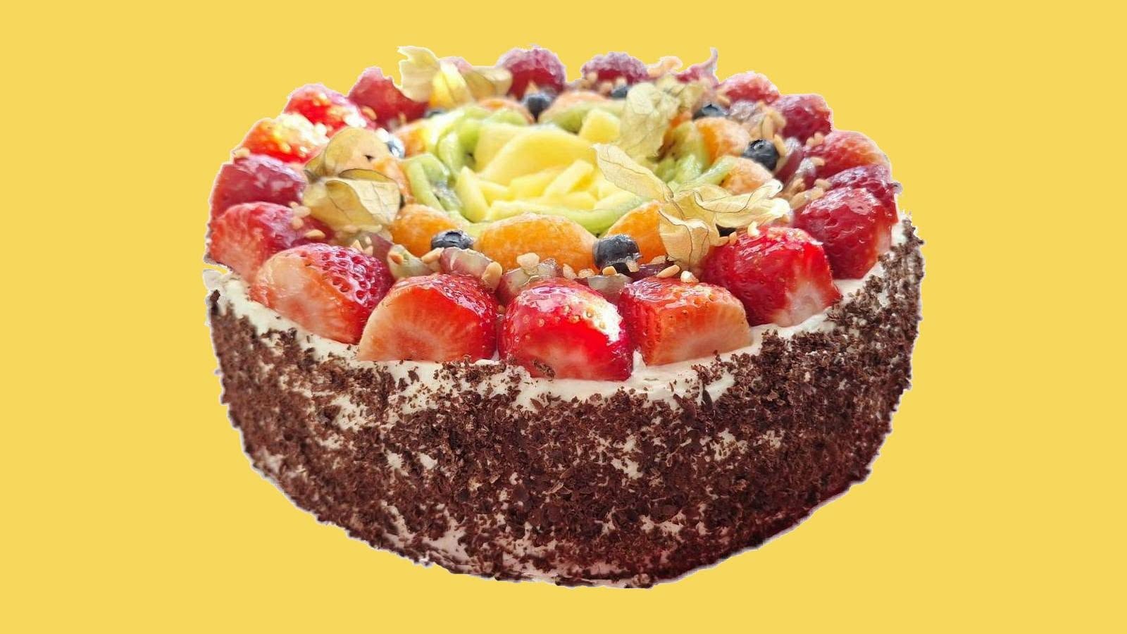 Biscuit met slagroom en vers fruit